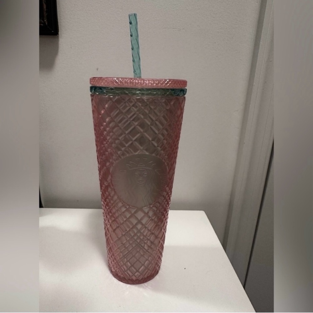 🩷💚 NWT! STARBUCKS Pink Pearl Jeweled Venti Tumbler